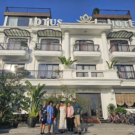 Lotus Hotel Нин Бин Екстериор снимка