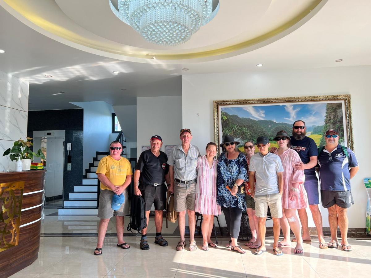 Lotus Hotel Нин Бин Екстериор снимка
